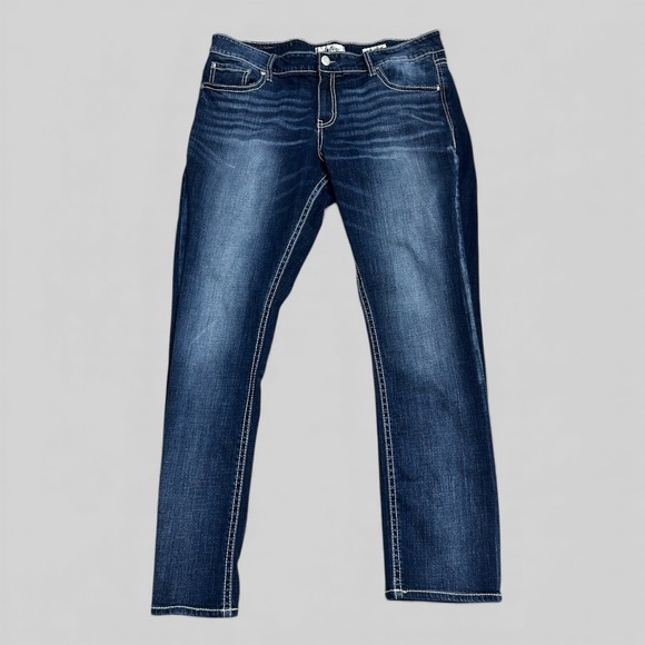 Daytrip Virgo Straight Dark Wash Jeans Size 36R Mid Rise Stretch Fit - Picture 1 of 6